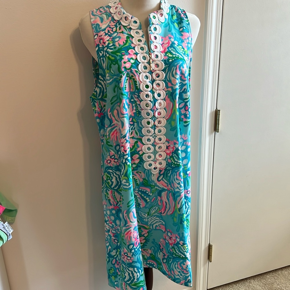 Lilly Pulitzer sleeveless shift dress.